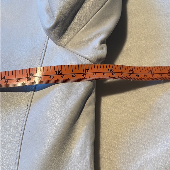 DANIER White Leather Jacket - Picture 10 of 11